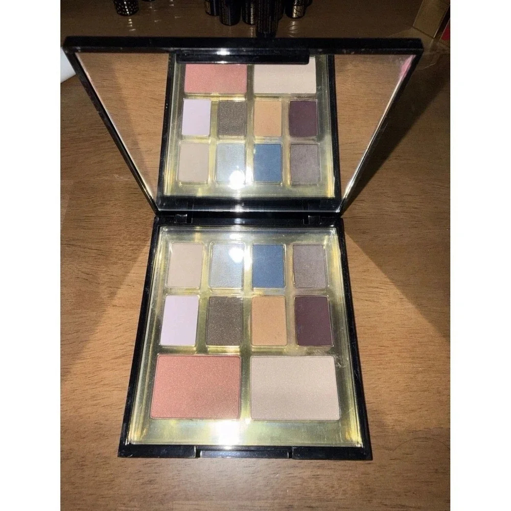 Elizabeth Arden Beautiful Color Eye and Face Palette 8 Eyeshadows Blush Shimmer